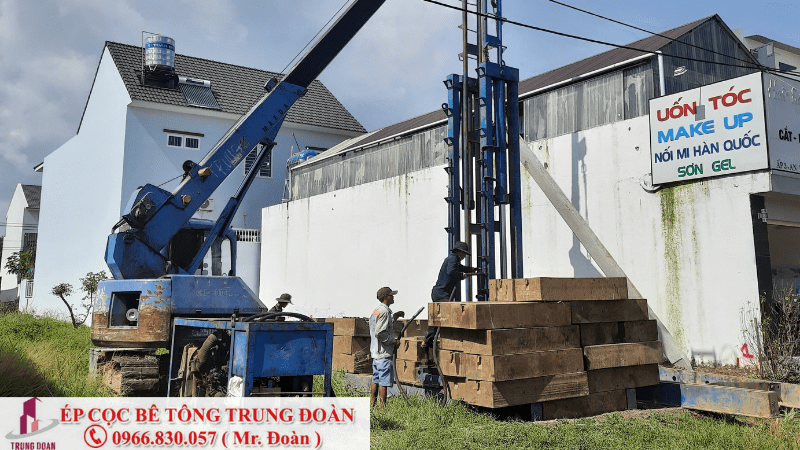 ép cọc bê tông xã Phú An huyện Tân Phú