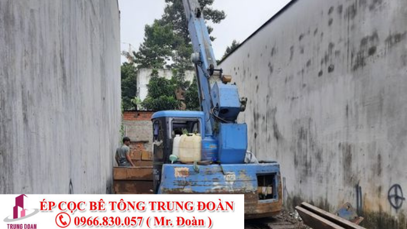 Ép cọc bê tông thị trấn Bình Phong Thạnh, Mộc Hóa