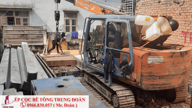 Ép cọc bê tông xã Tân Lập huyện Mộc Hóa, Long An
